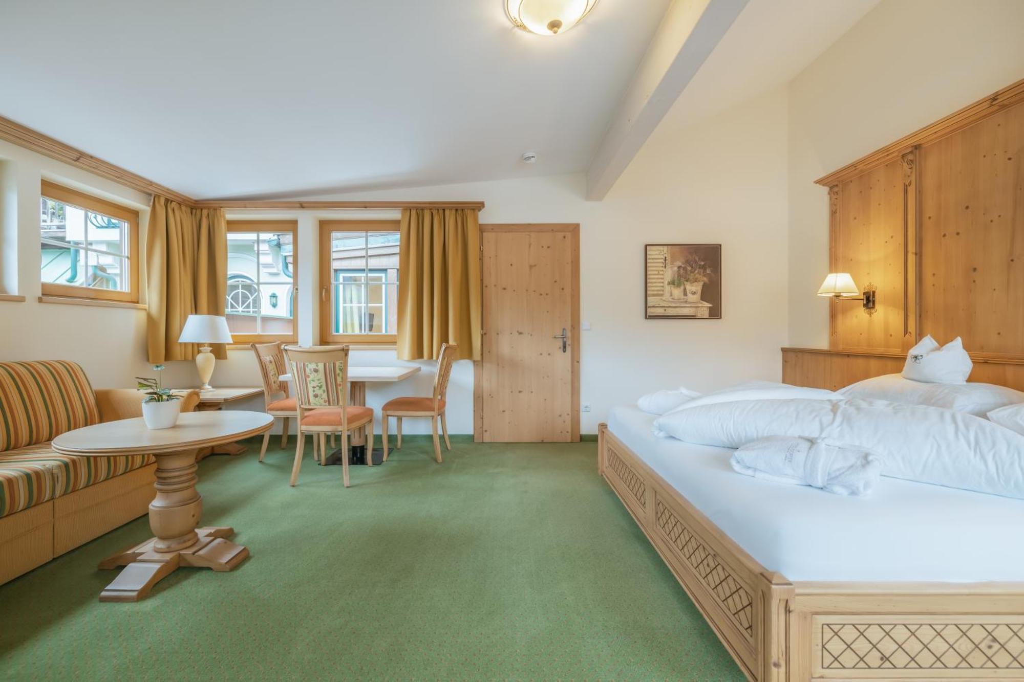 Wohlfühlhotel Garni Kerschdorfer - Adults Only 4* Kaltenbach